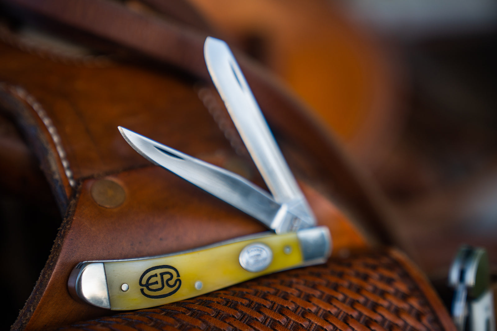 Explore Ranches Branded Bone Handled Trapper